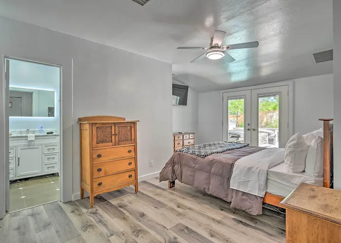 Stylish 'basecamp 6850' Near Downtown Williams! Williams