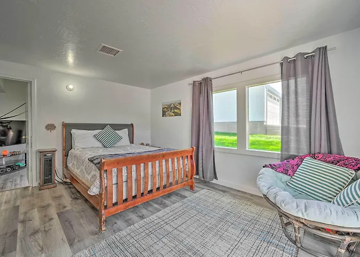 Stylish 'basecamp 6850' Near Downtown Williams! * Williams