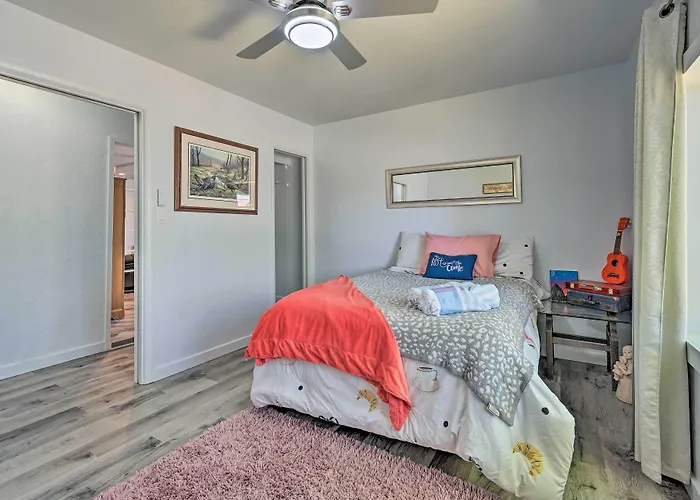 Stylish 'basecamp 6850' Near Downtown Williams! Williams